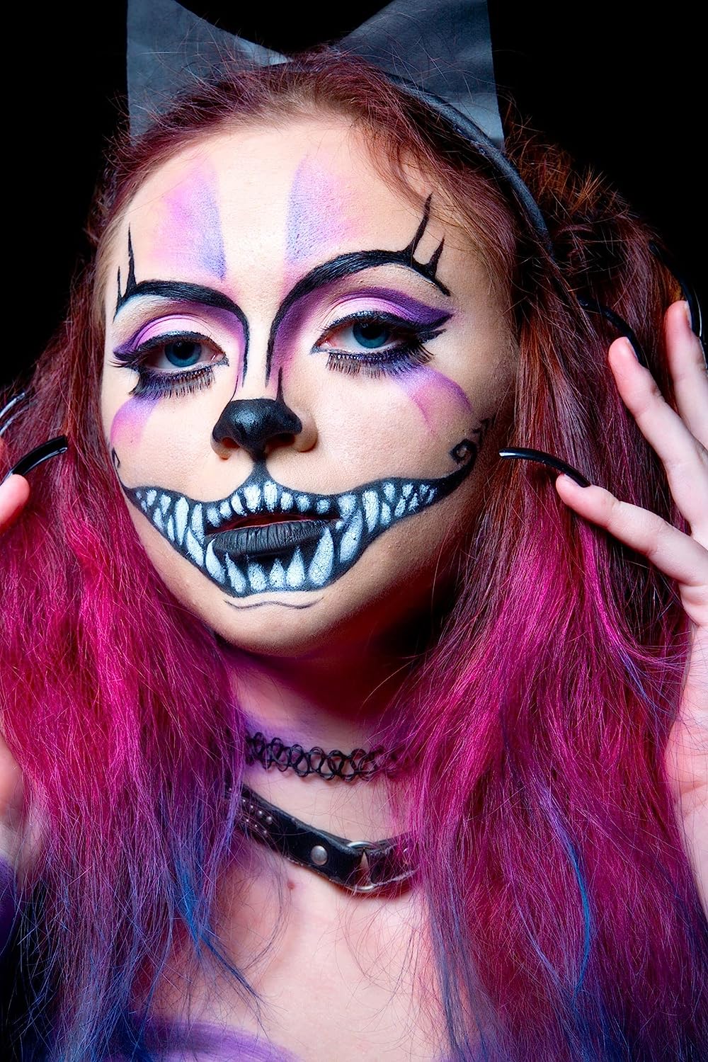 Cat Face Paint Makeup Kit  Face paint makeup, Makeup kit, Cat makeup